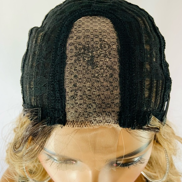 Gorgeous Golden Blonde Lace Front Part Premium Fiber Wig! - Picture 4 of 11